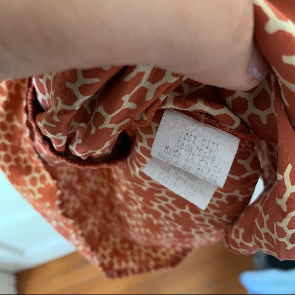 Corey Lynn Calter 100% Silk Embroidered Coin Tribal Far East Blouse Size 8 - Picture 9 of 9